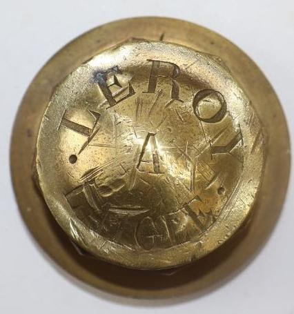 Leroy A Laigle Carriage Brass  Automobile Threaded Hubcap (1 of 2)