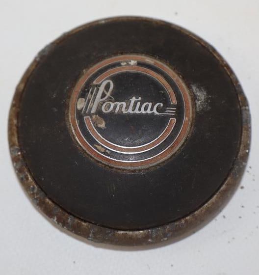 1930's Pontiac Horn Button Emblem (1 of 2)