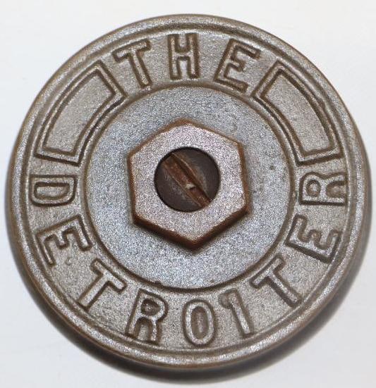The Detroiter Cast Iron Automobile Hubcap (1 of 2)