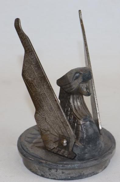 1928 Chevrolet Griffin Automobile Radiator Mascot Hood Ornament (1 of 3)