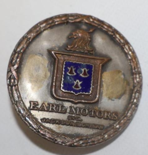 1922-1923 Earl Motors Inc, Jackson Michigan Automobile Radiator Emblem (1 of 2)