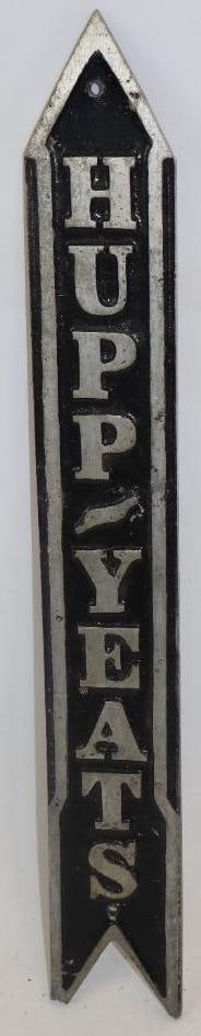 1911-1916 Hupp-Yeats Electric Car Emblem Badge (1 of 2)