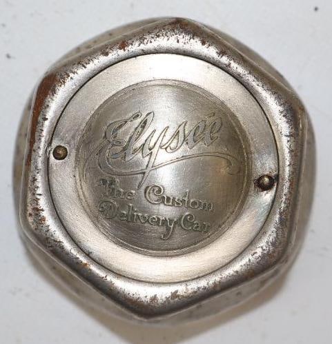 Elysee The Custom Delivery Car Threaded Automobile Hubcap (1 of 2)