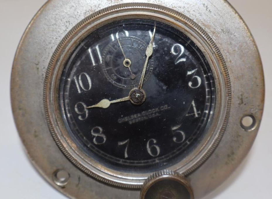 Early Chelsea Wind Up Automobile Dash Clock (1 of 3)