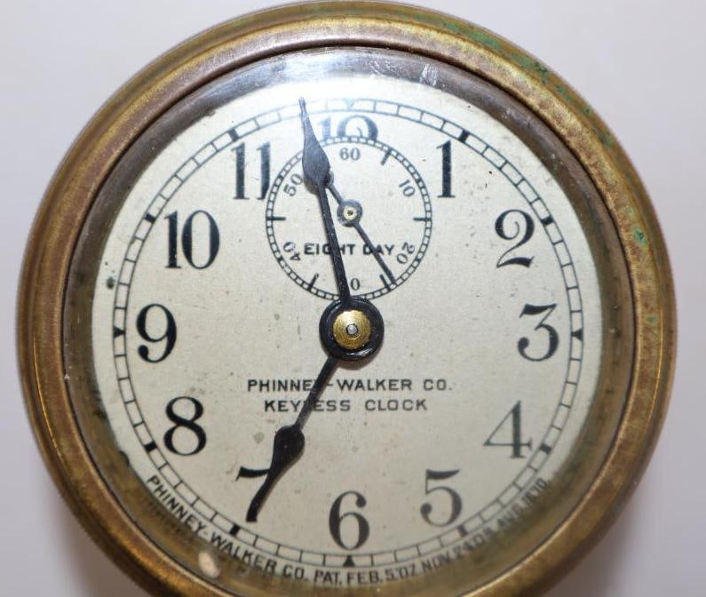 Early Phinney-Walker 8 Day Keyless Brass Automobile Dash Clock (1 of 3)
