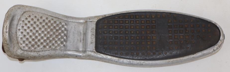 The Fulton Company Automotive Number 40 Gas Peddle: 9.75" x 3" x 2"