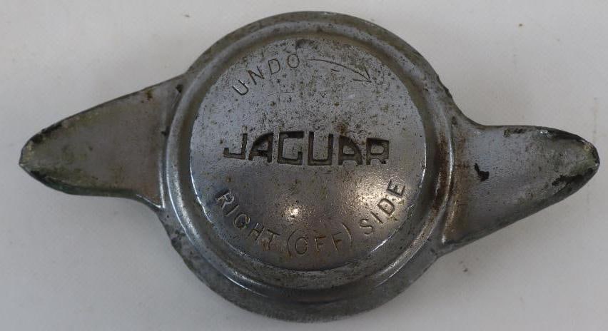 Jaguar Threaded Knock-Off Automobile Hubcap (1 of 2)