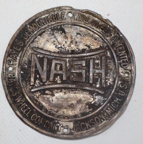 1920's Nash Hayes Wire Wheel Hub Emblem Badge (1 of 2)