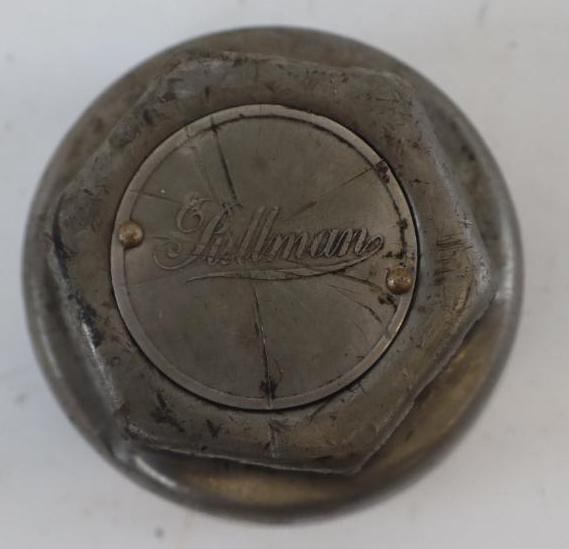 Pullman Threaded Automobile Hubcap: 3.50" diameter