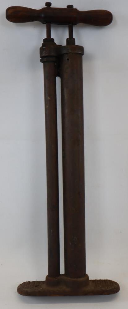 Bridgeport Brass Company 2 Cylinder Hand Tire Pump (1 of 3)