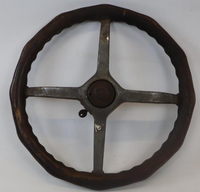 4 Spoke Aluminum And Wood Locking Steering Wheel: 17" diameter