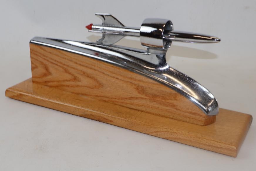 1946 Ford Rocket Automobile Radiator Mascot Hood Ornament (1 of 3)