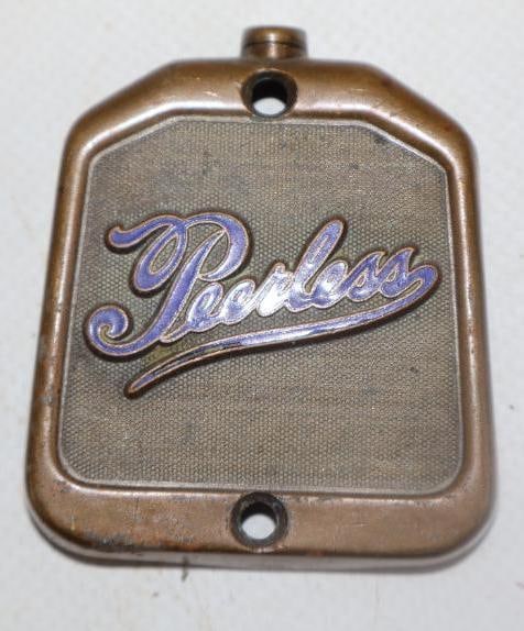 1917-1922 Peerless Motor Car Co Radiator Emblem Badge (1 of 2)