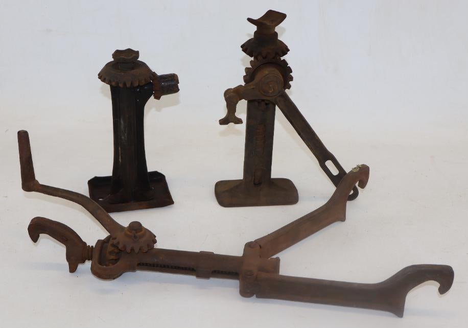 Group of 3 Automotive Bottle Jacks (1 of 2)