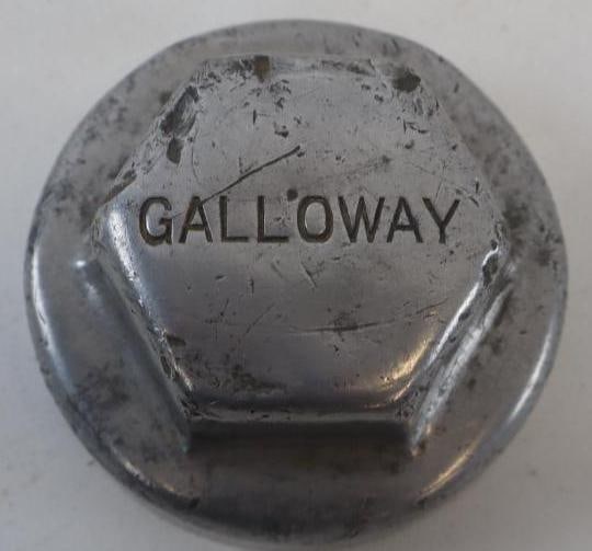 Galloway Aluminum Threaded Automobile Hubcap: 3" diameter