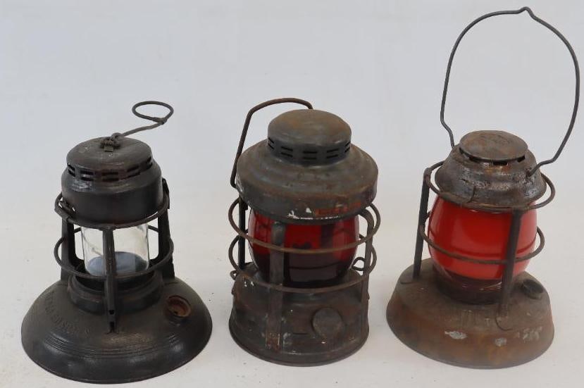 Group of 3 Wepco,Luck-E-Lite And Dietz Rail Road Lanterns: 8.50" x 5" largest, missing pieces and are in need of repair