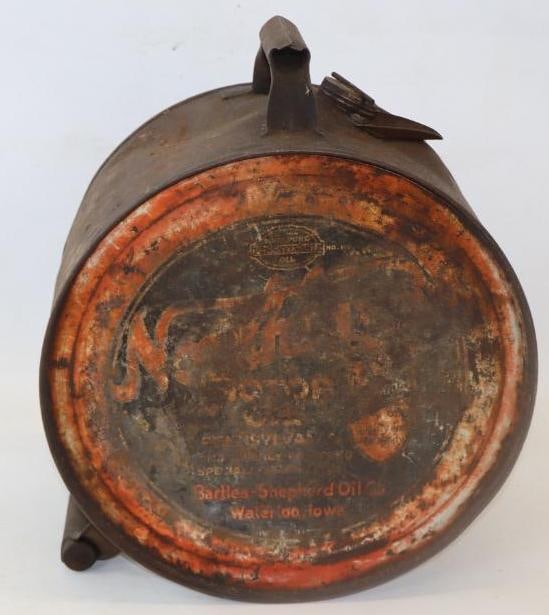 Bartles-Shepard Northland 5 Gallon Rocker Oil Can: has fading and surface rust throughout