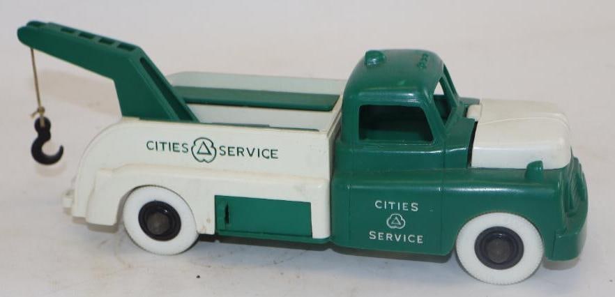 Marx Cities Service Advertising Tow Truck (1 of 4)