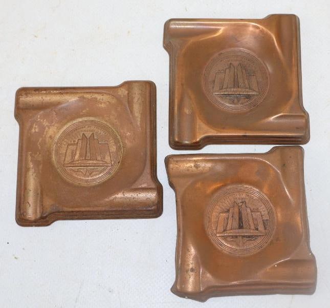 Group of 3 1933 A Century of Progress Chicago World Fair Advertising Ashtrays (1 of 2)
