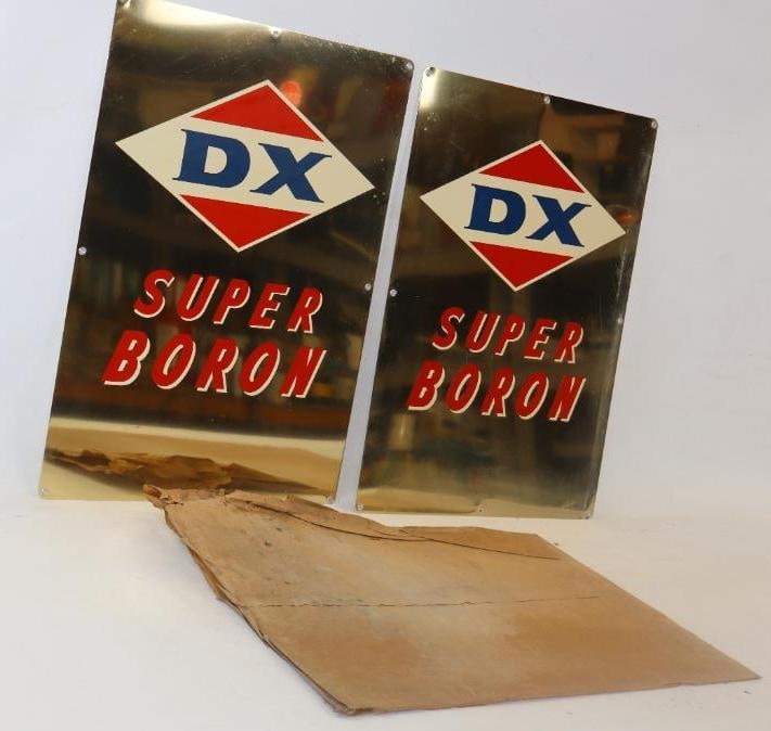 Group of 2 NOS DX Super Boron Porcelain Advertising Gas Pump Plates (1 of 4)