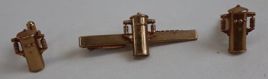 Group of 3 Westinghouse Electric Cuff Links And Tie Tack: 2.50" x 1" largest