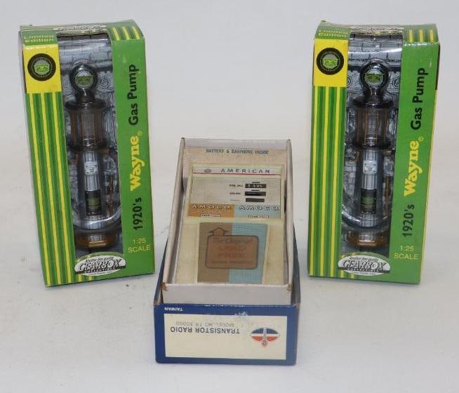 Group of 3 John Deere Gas Pump And Amoco Transistor Radio (1 of 5)