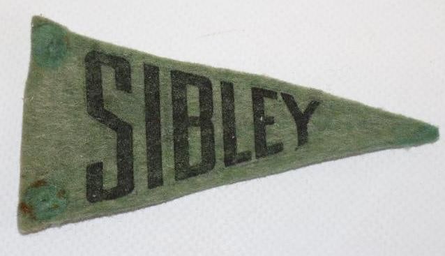 Sibley Motor Car Co. Felt Pennant: 2" x 3.50"