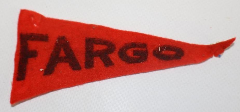 Vargo Motor Car Co. Felt Pennant: 4" x 2"