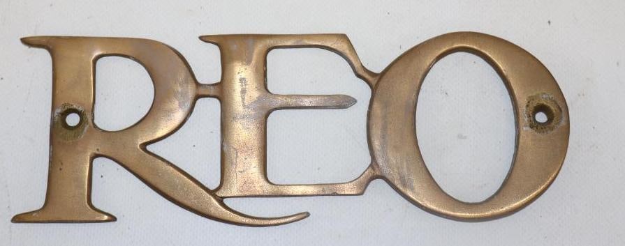 REO Recast Name Plate Emblem Badge: 8" x 3"