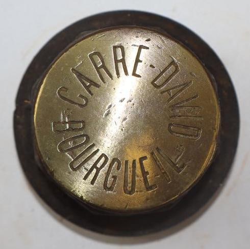 Carre David  Bourgueil Brass Carriage Threaded Hubcap (1 of 2)
