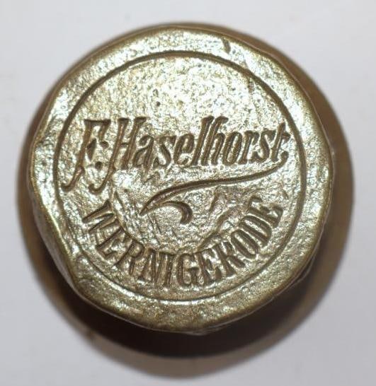 F.Haselhorst Wernigerode Brass Carriage Threaded Hubcap: 3" diameter