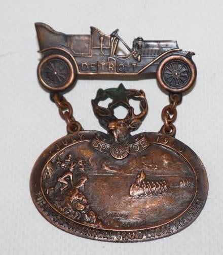 Brass 1910 Forty -Six Annual Grand Lodge Reunion Detroit Pin Back Badge (1 of 2)