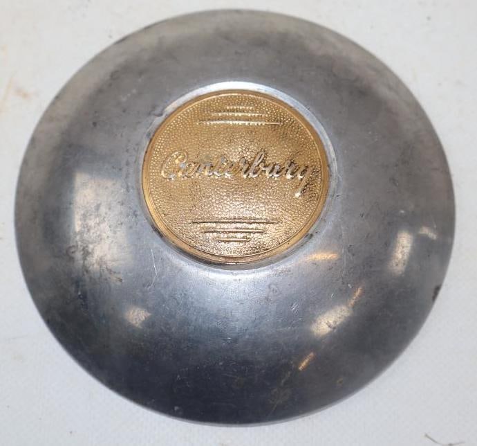Canterbury Motorcycle/Sidecar Threaded Hubcap (1 of 2)