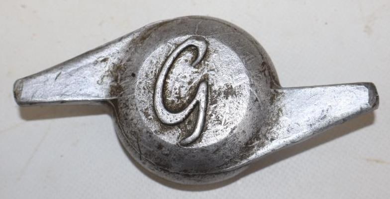 Gerrard Motorcycle/Sidecar Threaded Hubcap (1 of 2)