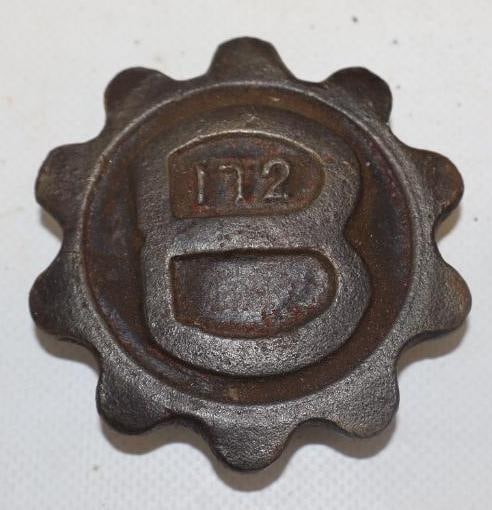 Bambirit Motorcycle/Sidecar Threaded Hubcap (1 of 2)