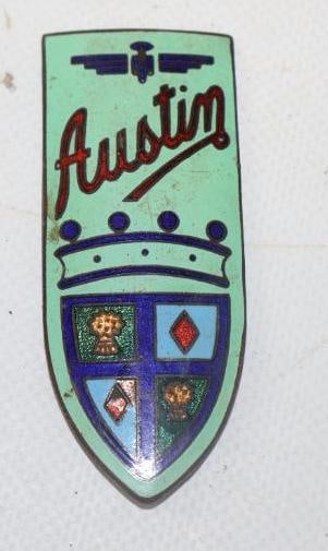 1948-52 Cloisonne Austin Motor Car Co. Trunk Emblem Badge (1 of 2)