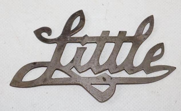 Little Motor Car Co. Radiator Emblem Script (1 of 2)