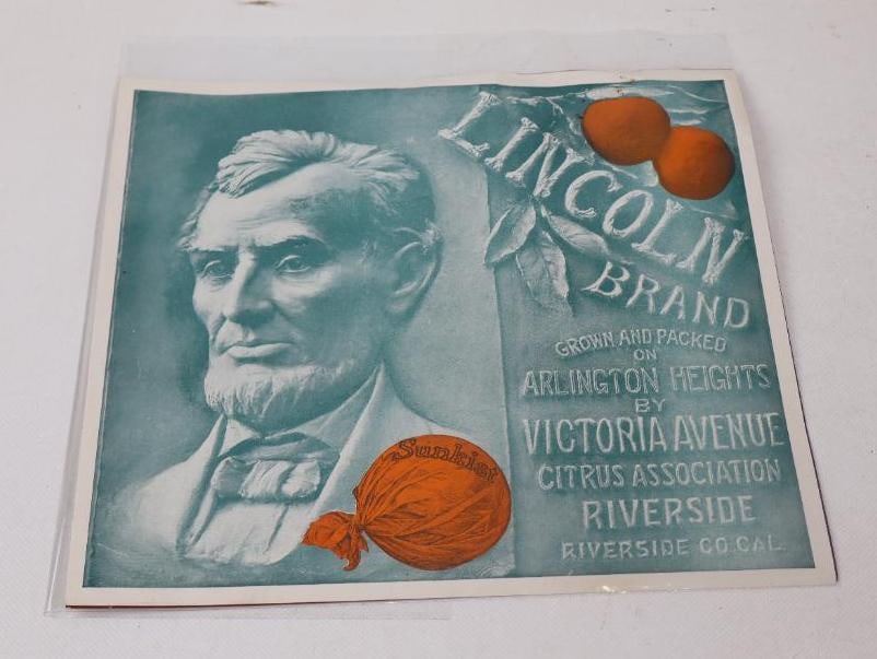 COLLECTION OF THREE: NEW OLD STOCK CALIFORNIA CITRUS CRATE GRAHPIC LABELS. (1 of 2)