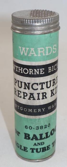 WARDS BALLON TIRE PUNCTURE REPAIR KIT. (1 of 2)