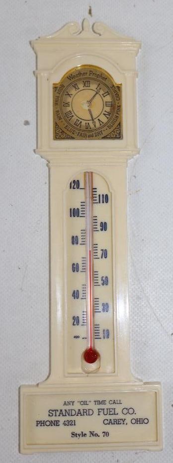 STANDARD FUEL COMPANY ADVERTISING THERMOMETER. (1 of 2)