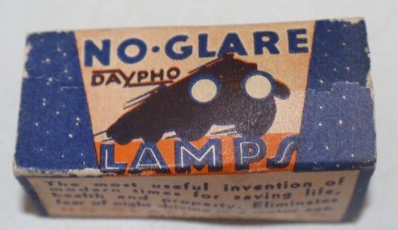 NO-GLARE AUTOMOBILE LAMPS N.O.S. WITH DISPLAY BOX. (1 of 3)