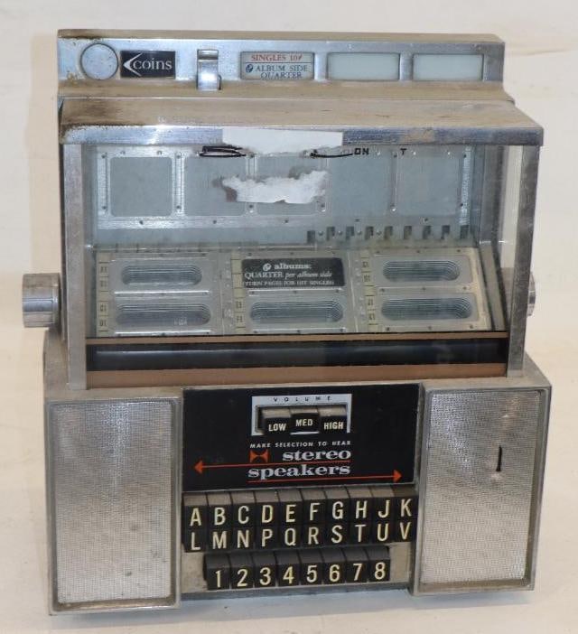 Countertop Coin Operated Stereo Consolette Juke Box: 13" x 6.50" x 15"