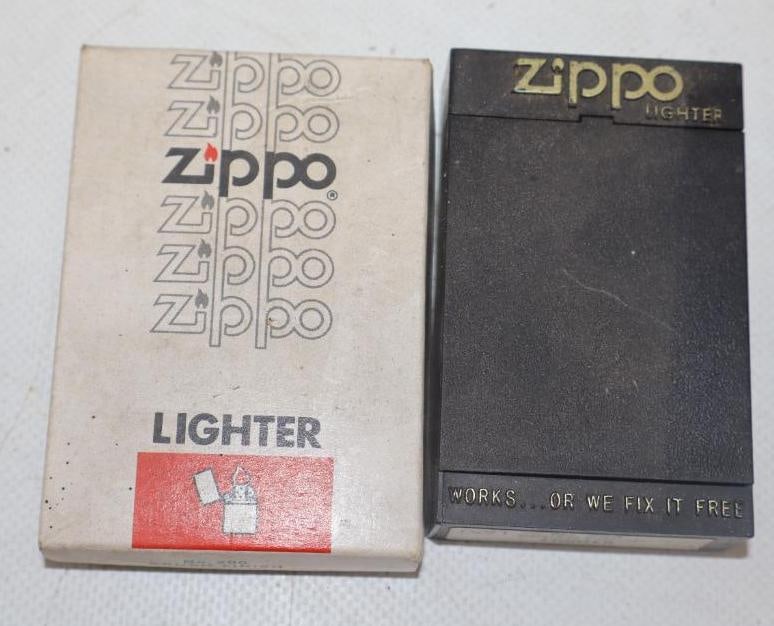 Group of 2 Brush Finish Zippo Lighters In Original Boxes (1 of 2)