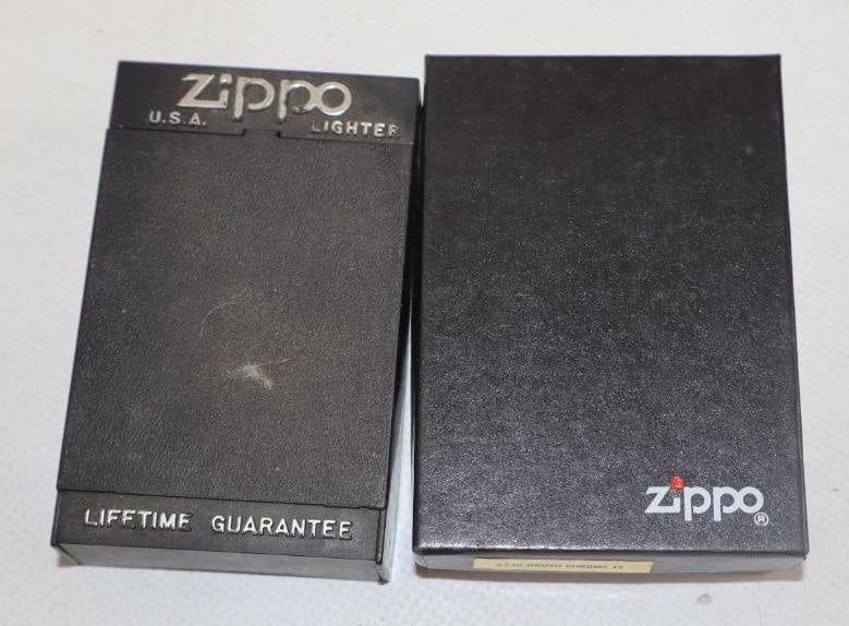 Group of 2 Zippo Advertising Lighters In Original Boxes (1 of 2)
