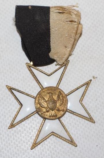 Cloisonne Masonic Knights Templar Molese Cross Pin Back Ribbon Badge (1 of 2)