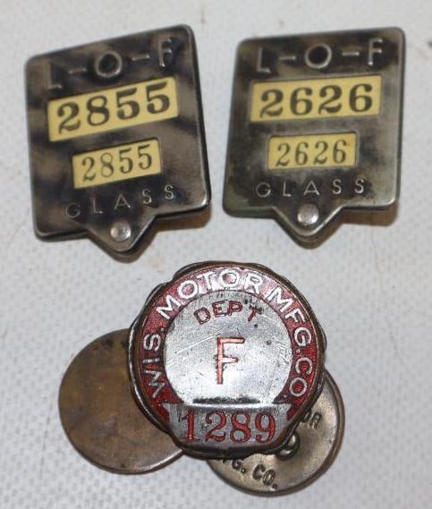 Group of 6 L-O-F Glass, Wis. Motor MFG Employee Pin Back Badges and Brass Tags: 1.50" x 1.25" largest