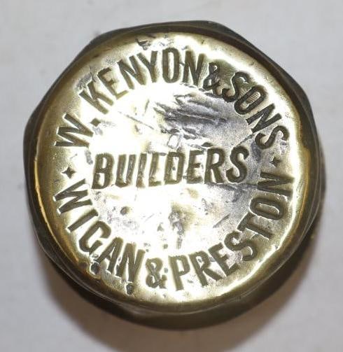 W.Kenyon & Sons Builders Brass Threaded Carriage Hubcap: 2.75" diameter