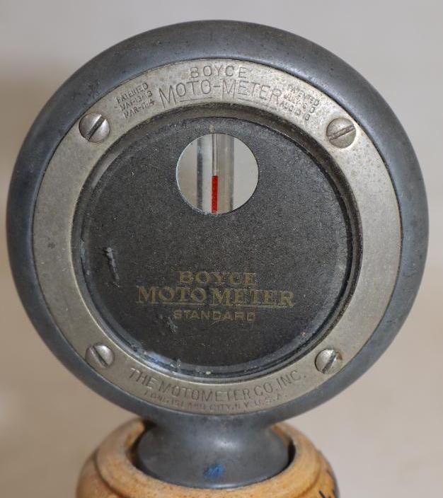 Boyce Moto Meter Standard: 5.25" x 3.25" x 1"