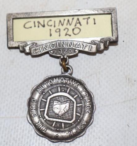 1920 Cincinnati Ohio Automotive Trade Association Pin Back Badge: 1.75" x 2"