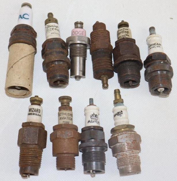 Group of 10 Different Early Automobile Advertising Spark Plugs (1 of 5)